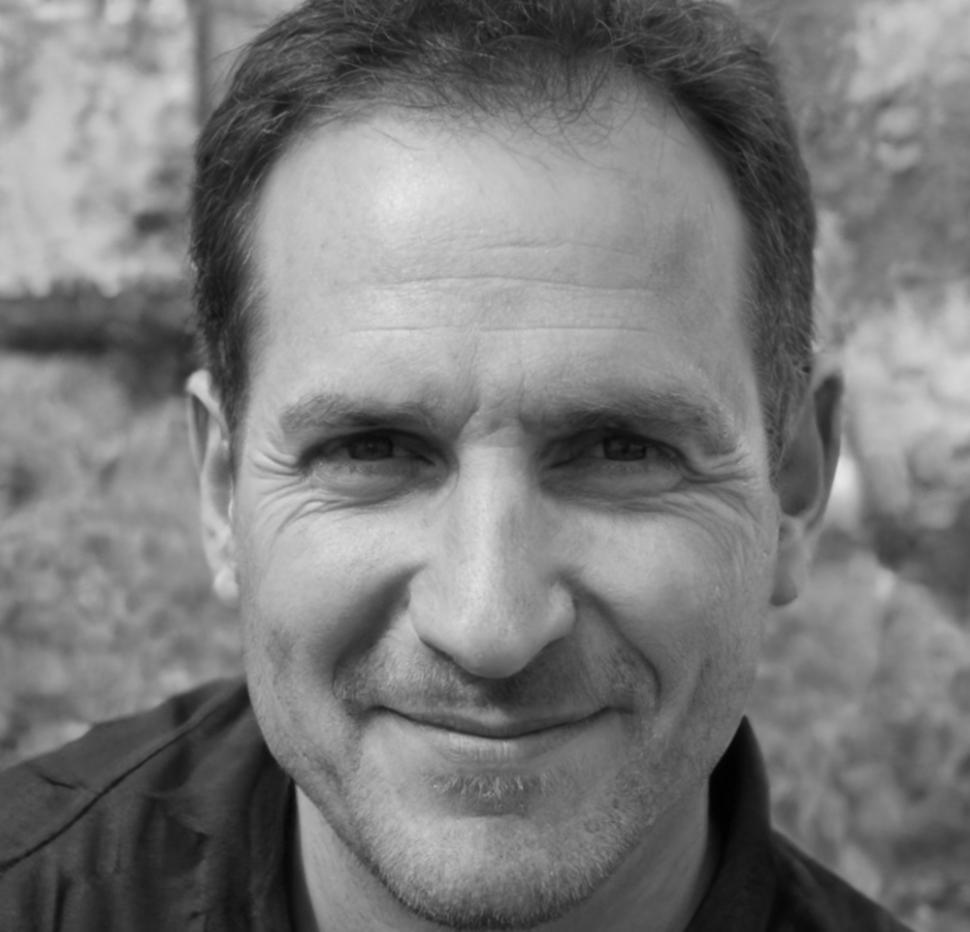 Руслан Толегенов - ведущий инструктор программы